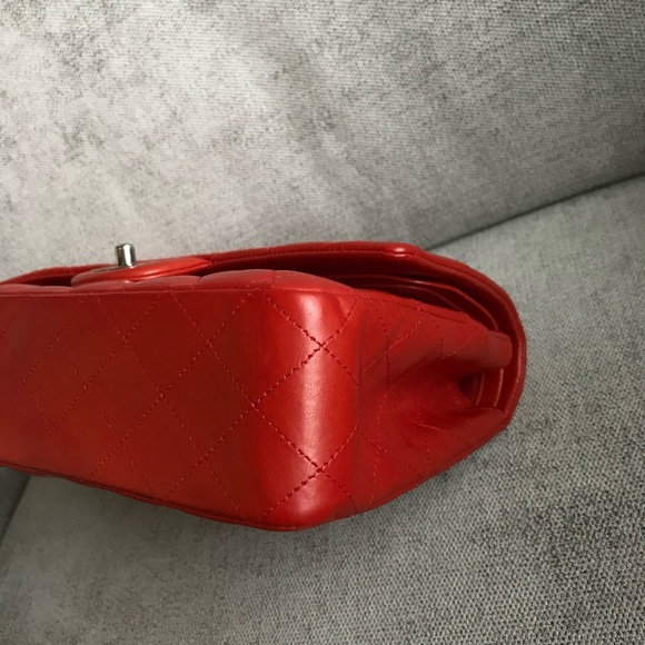 SOLD Chanel medium double flap in red lambskin - Picture 9 of 12